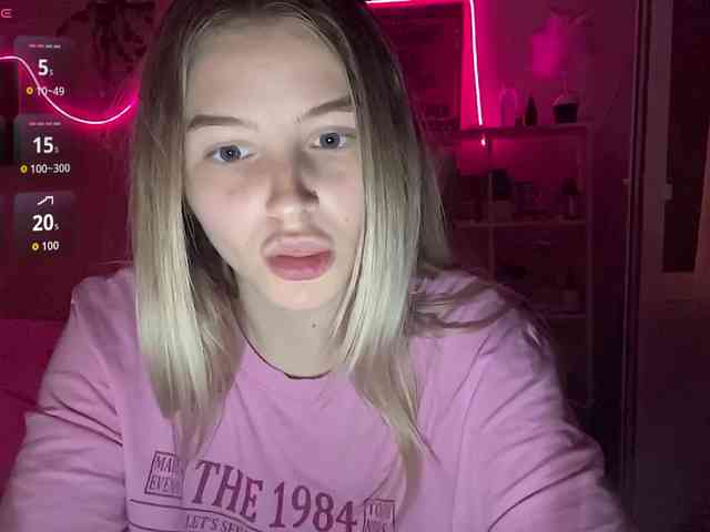 VictoriaMist webcam
