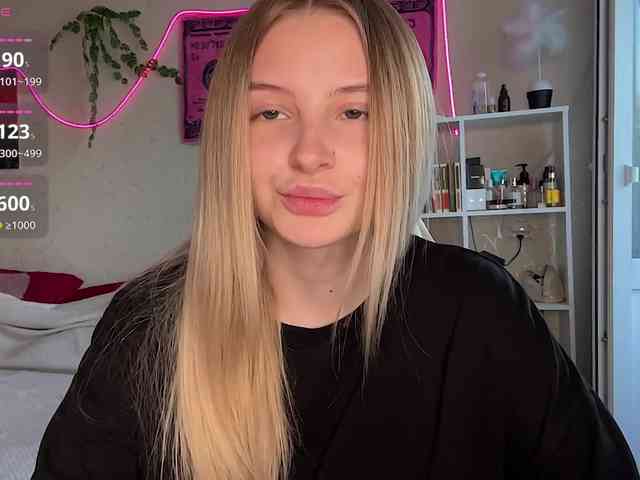VictoriaMist webcam
