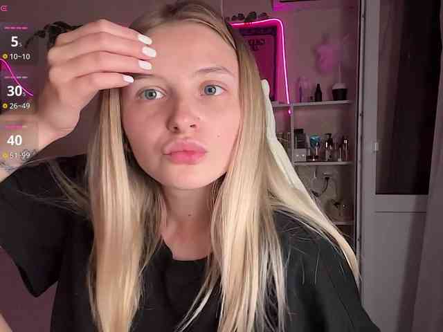 VictoriaMist webcam