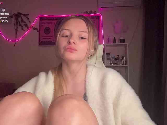 online cam2cam VictoriaMist