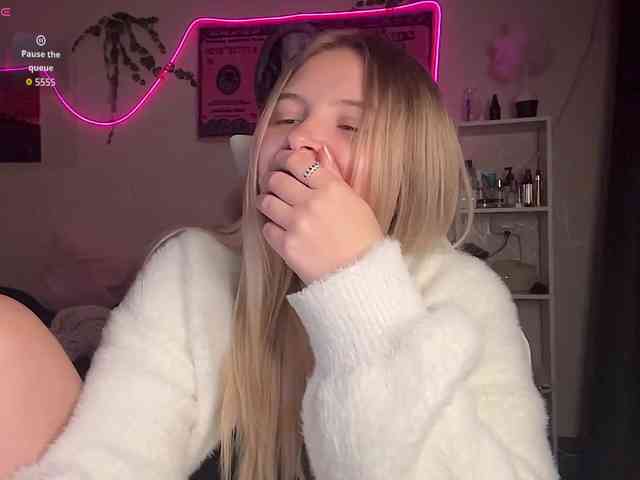 VictoriaMist webcam