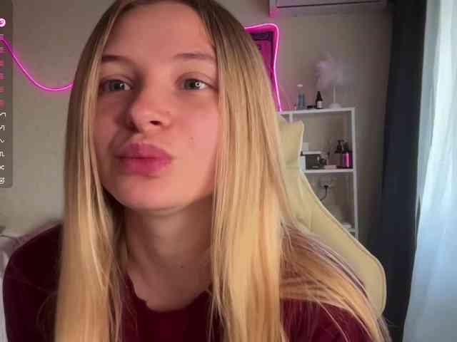 VictoriaMist webcam