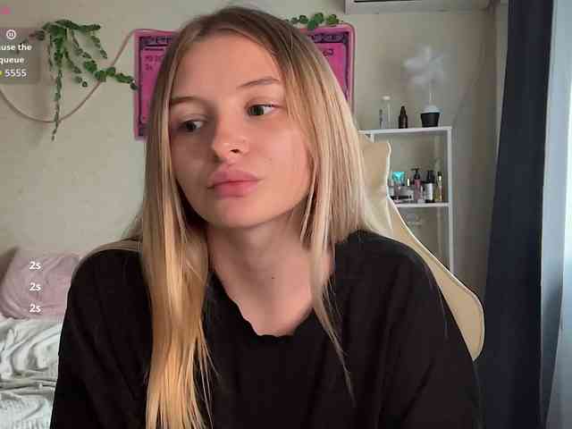 VictoriaMist webcam