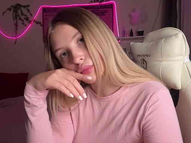 VictoriaMist webcam