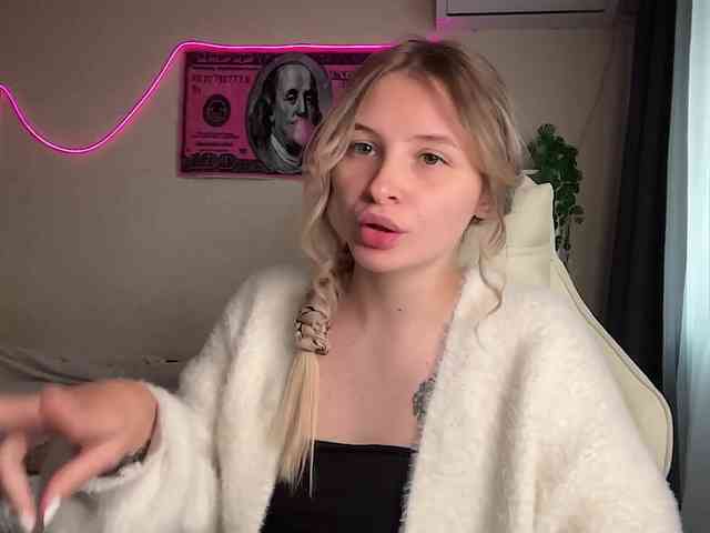 VictoriaMist webcam
