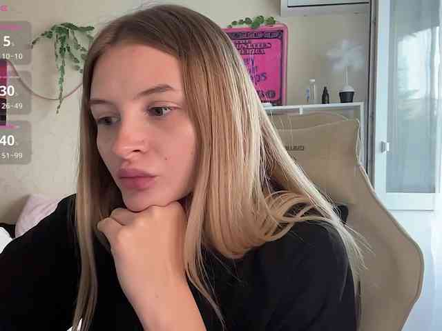 VictoriaMist webcam