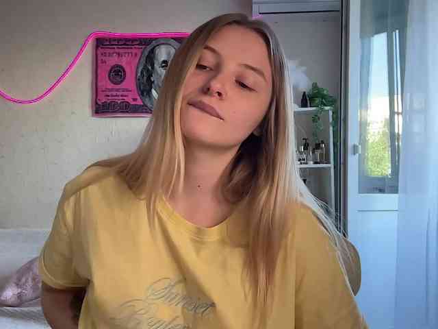 VictoriaMist webcam