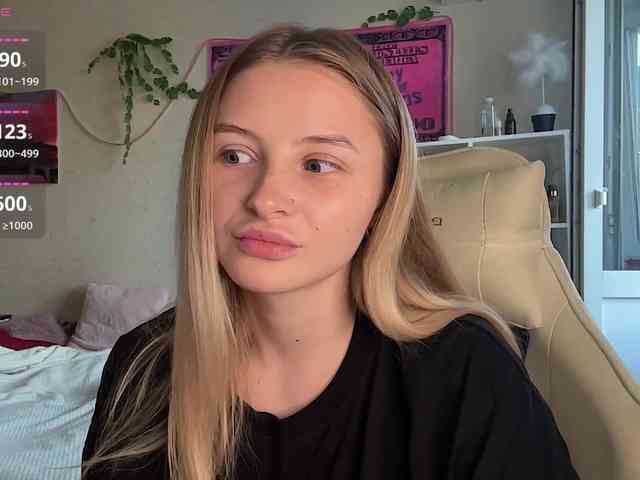 VictoriaMist webcam