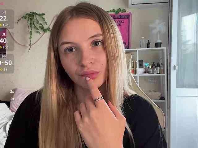 VictoriaMist webcam