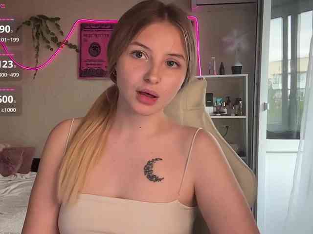 VictoriaMist webcam