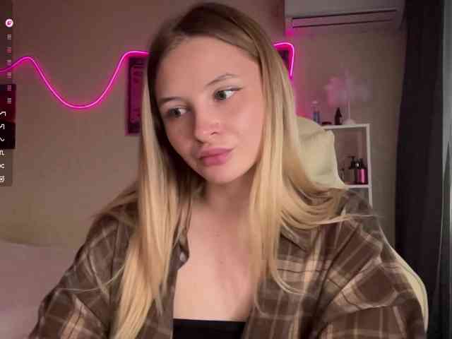 VictoriaMist webcam