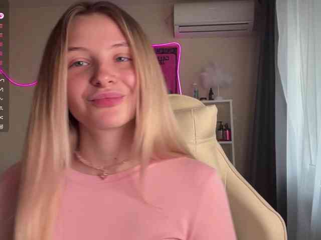 VictoriaMist webcam