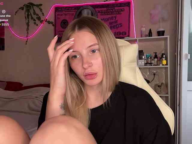 VictoriaMist webcam