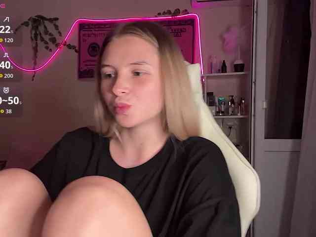 VictoriaMist webcam