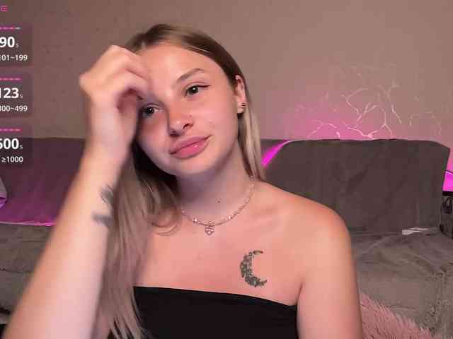 VictoriaMist webcam