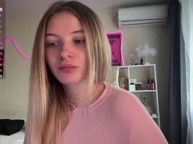 VictoriaMist webcam