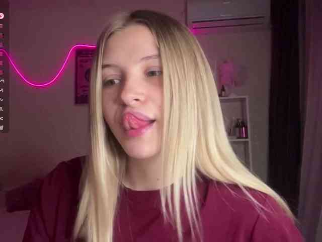 VictoriaMist webcam