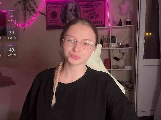 VictoriaMist webcam