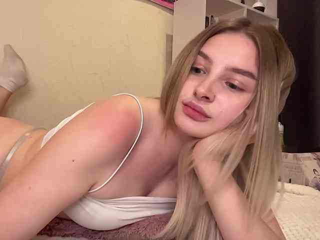 VictoriaMist webcam