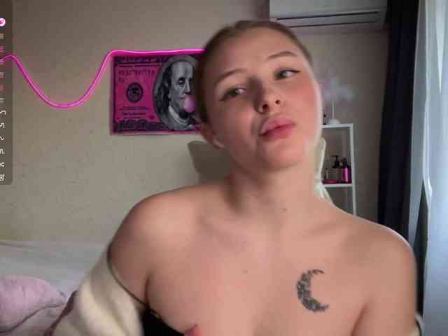 VictoriaMist webcam