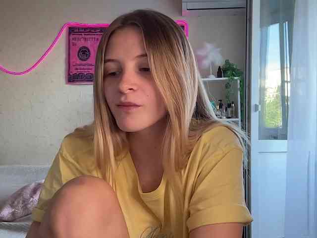 VictoriaMist webcam