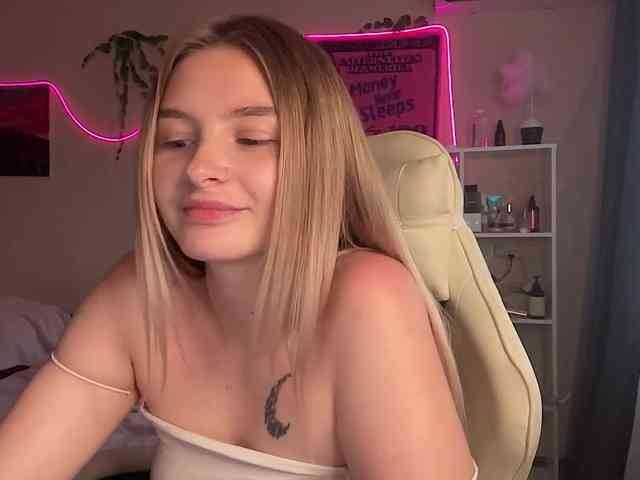 VictoriaMist webcam