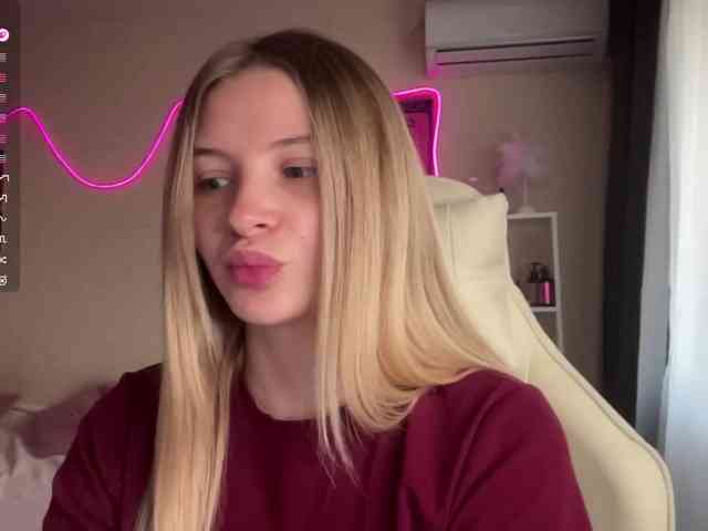 VictoriaMist webcam