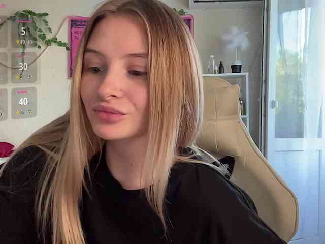 VictoriaMist webcam