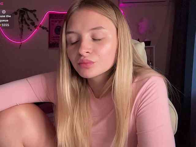 VictoriaMist webcam