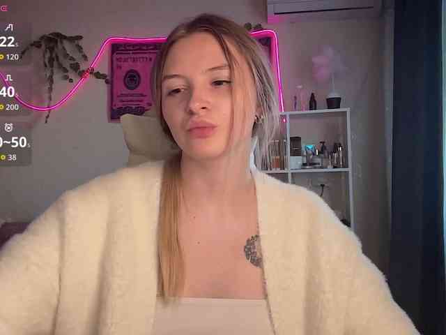 VictoriaMist webcam