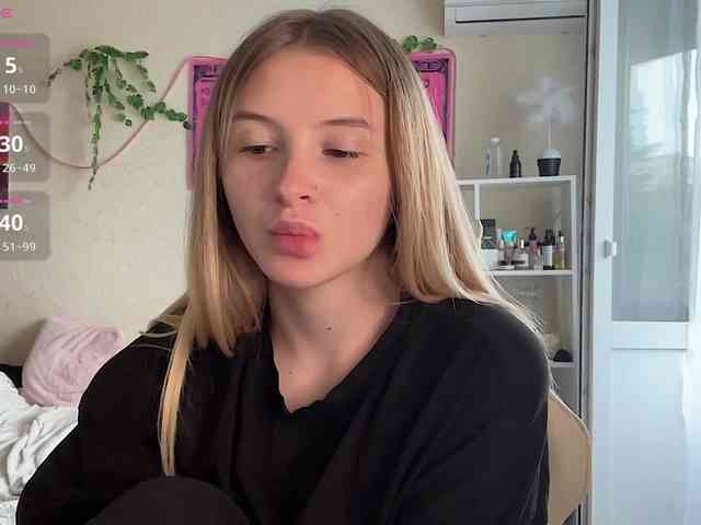 VictoriaMist webcam
