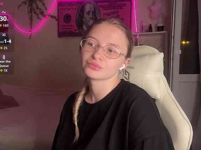 VictoriaMist webcam