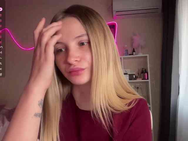 VictoriaMist webcam