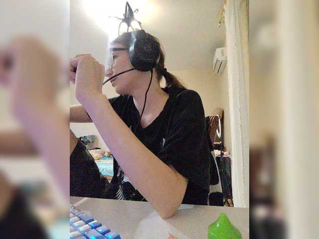 KittyMiracle live cam on BongaCams