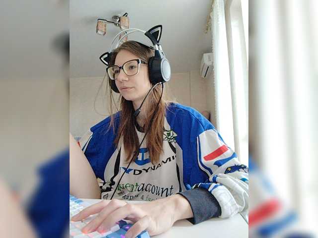 KittyMiracle live cam on BongaCams