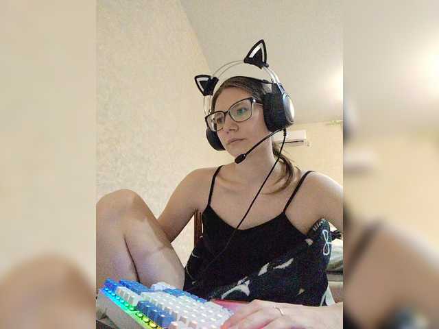 KittyMiracle live webcam show