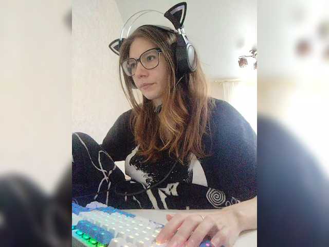 KittyMiracle live cam on BongaCams