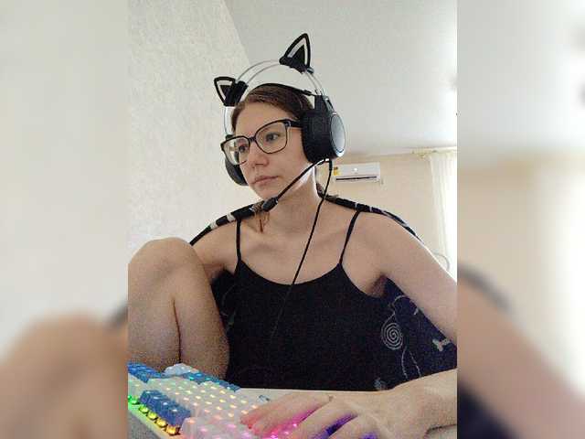 KittyMiracle live cam on BongaCams