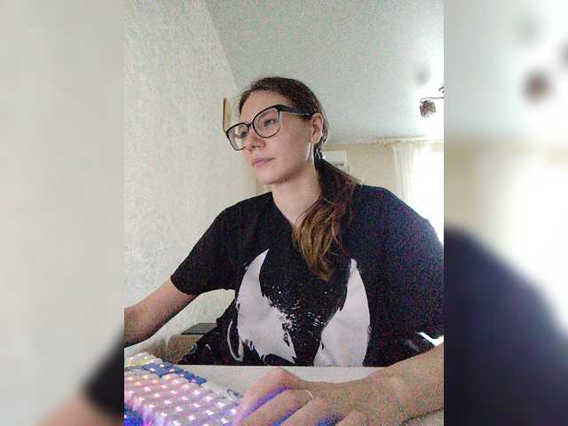 KittyMiracle live cam on BongaCams