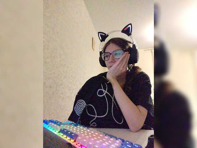 KittyMiracle live cam on BongaCams