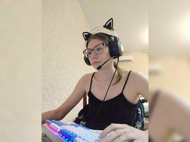 KittyMiracle live cam on BongaCams