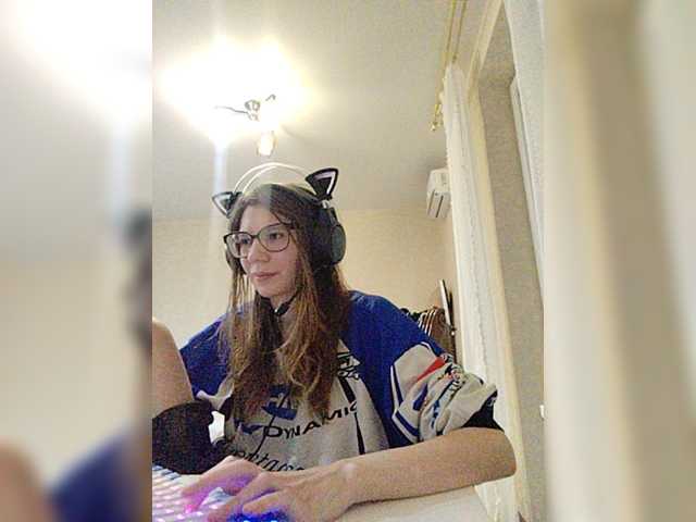 KittyMiracle live cam on BongaCams