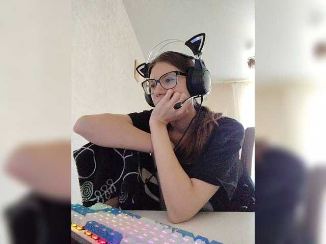KittyMiracle live cam on BongaCams