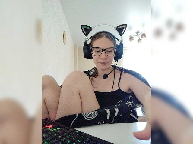 KittyMiracle live cam on BongaCams