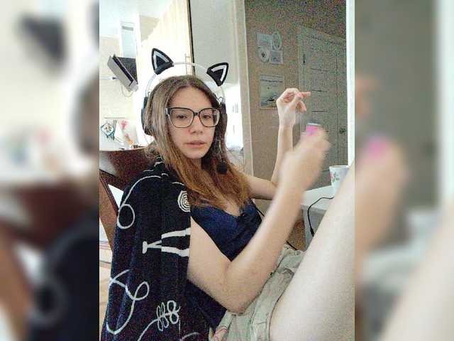 KittyMiracle live cam on BongaCams