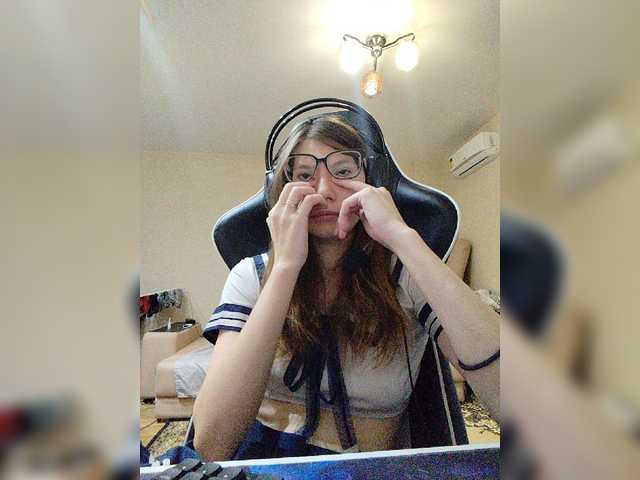 KittyMiracle live cam on BongaCams