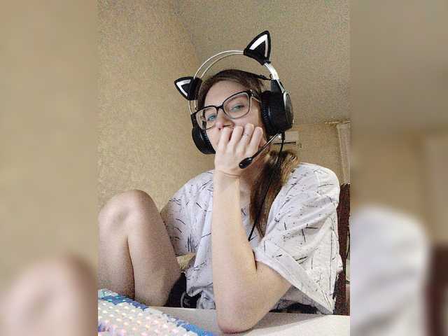 KittyMiracle live cam on BongaCams