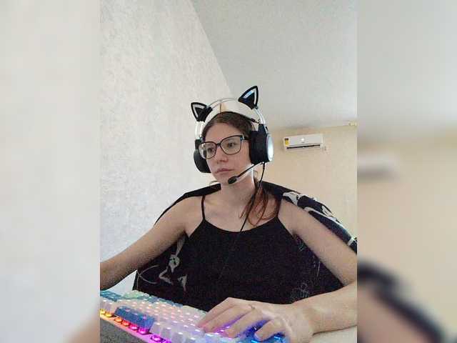 KittyMiracle live webcam show