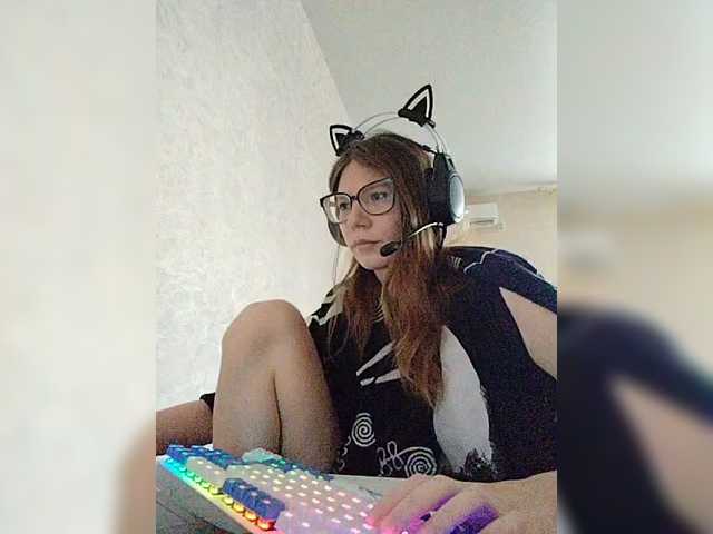 KittyMiracle live cam on BongaCams