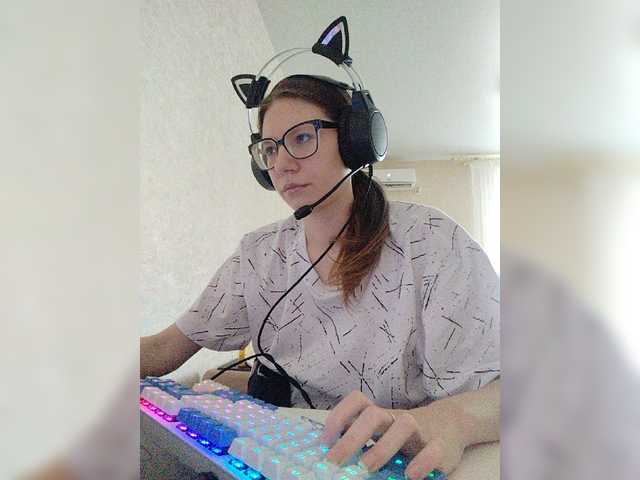 KittyMiracle live cam on BongaCams
